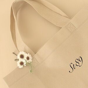 Meet your Posher, Silvia